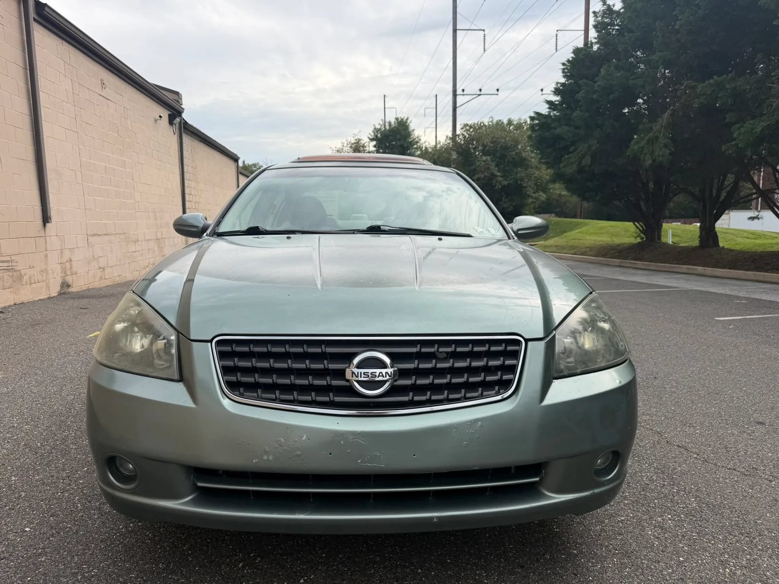 Used 2005 Nissan Altima 2.5 SL w/ (G02) SL Pkg FWD image 2