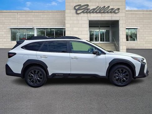 Used 2023 Subaru Outback Onyx Edition XT AWD/4WD image 9