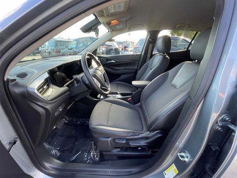 Used 2025 Buick Encore GX Preferred image 27