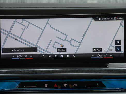 Used 2025 BMW i7 eDrive50 w/ M Sport Package image 11