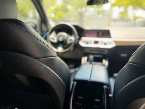 Used 2020 BMW X5 xDrive40i w/ M Sport Package AWD/4WD image 21