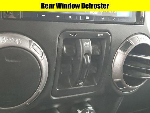 Used 2018 Jeep Wrangler Unlimited Sport S image 17