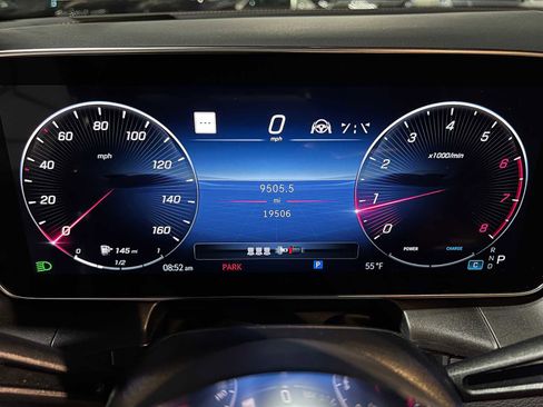 Used 2023 Mercedes-Benz GLC 300 4MATIC image 30