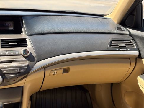 Used 2011 Honda Accord LX image 23