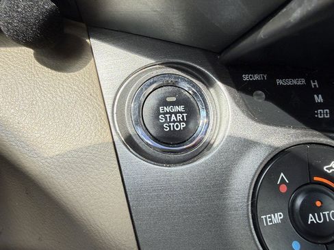 Used 2012 Toyota RAV4 Limited w/ Premium Plus Value Pkg AWD/4WD image 26