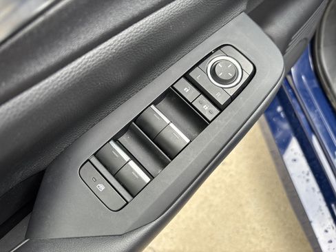 Used 2024 Toyota Prius Prime FWD image 14