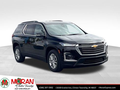 Certified 2023 Chevrolet Traverse LT FWD image 8