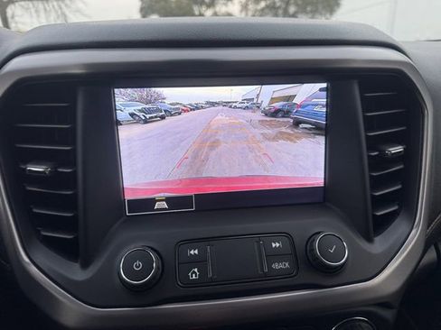 Certified 2022 GMC Acadia AT4 image 10