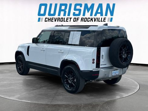 Used 2025 Land Rover Defender 110 S image 4