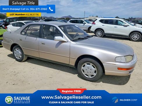 Used 1994 Toyota Camry LE FWD image 5