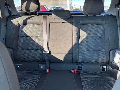 Used 2025 Chevrolet Equinox LT image 37