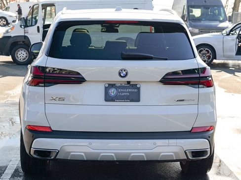 Used 2024 BMW X5 xDrive50e AWD/4WD image 6