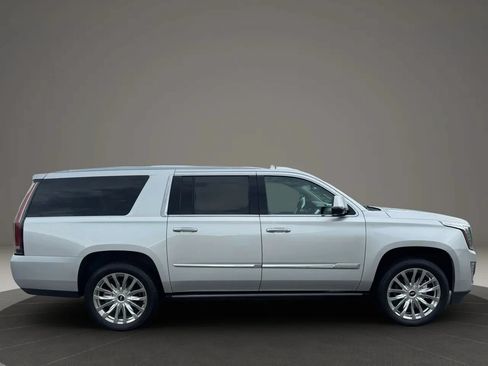 Used 2016 Cadillac Escalade ESV Premium AWD/4WD image 7