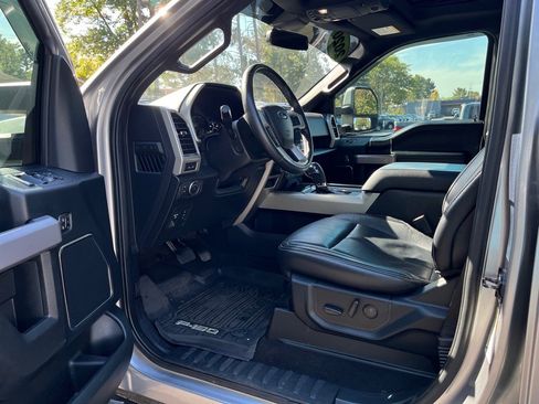 Used 2020 Ford F150 Lariat w/ Equipment Group 502A Luxury image 9