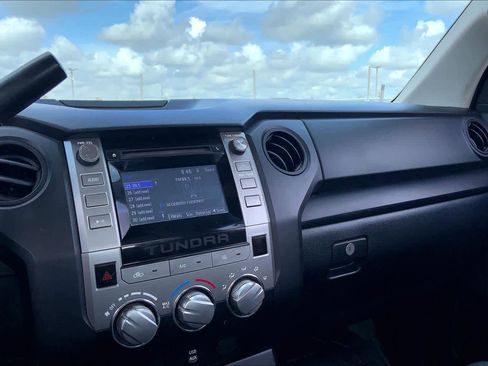 Used 2014 Toyota Tundra SR RWD image 35