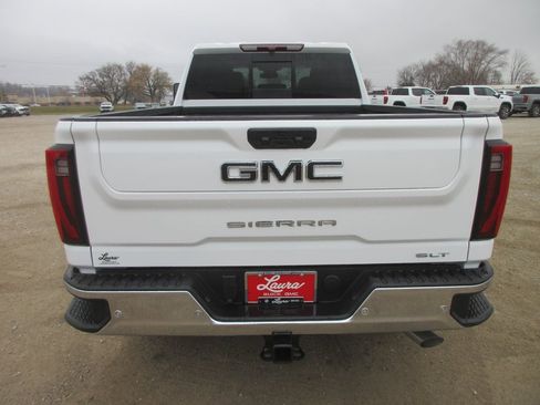 New 2026 GMC Sierra 2500 SLT w/ SLT Premium Package image 6