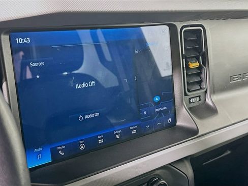 Used 2023 Ford Bronco Badlands image 16