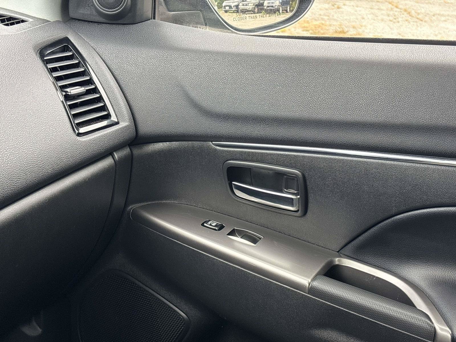 Used 2024 Mitsubishi Outlander Sport AWD image 28