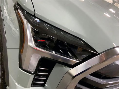 Used 2025 Toyota Tundra Limited image 27