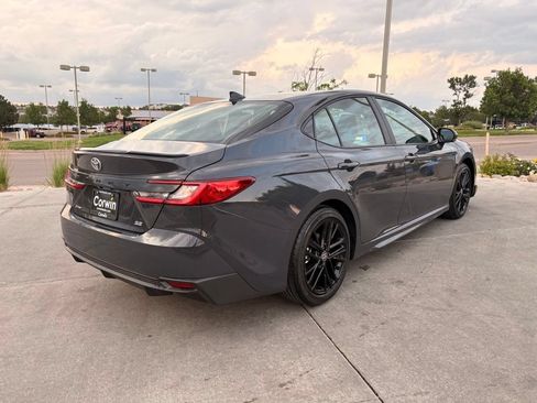 Used 2026 Toyota Camry Hybrid FWD image 7