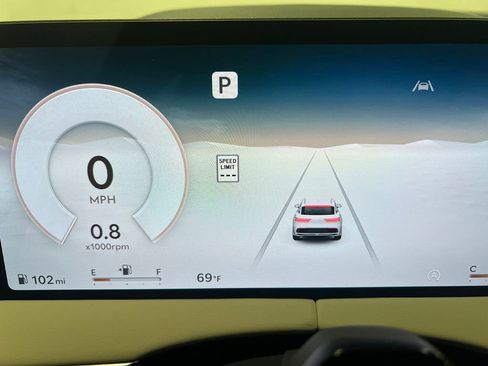 New 2026 Genesis GV70 2.5T Select image 18