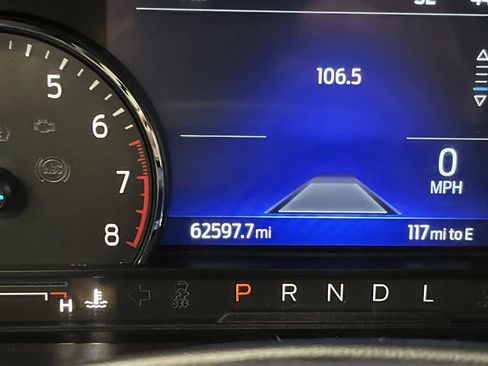 Used 2023 Ford Explorer XLT image 6