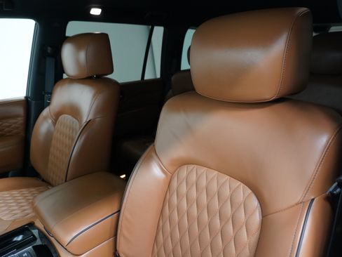 Used 2023 INFINITI QX80 Sensory w/ Cargo Package AWD/4WD image 10