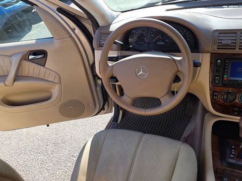 Used 2001 Mercedes-Benz ML 320 4MATIC image 36
