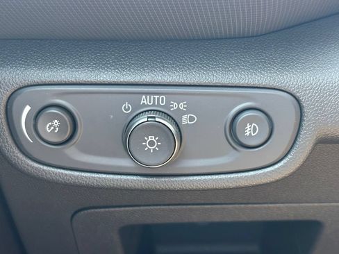 Used 2022 Chevrolet TrailBlazer RS FWD image 25