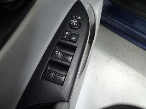Used 2017 Honda Accord LX image 8