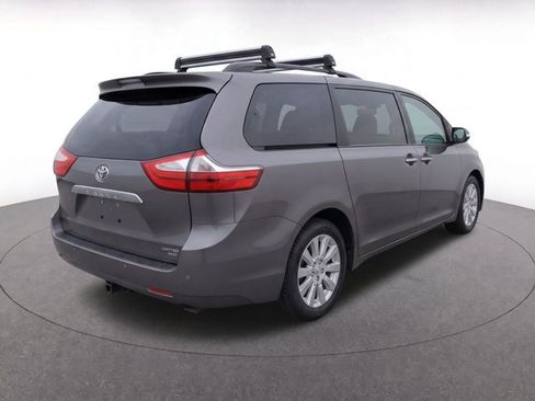 Used 2017 Toyota Sienna Limited AWD/4WD image 7