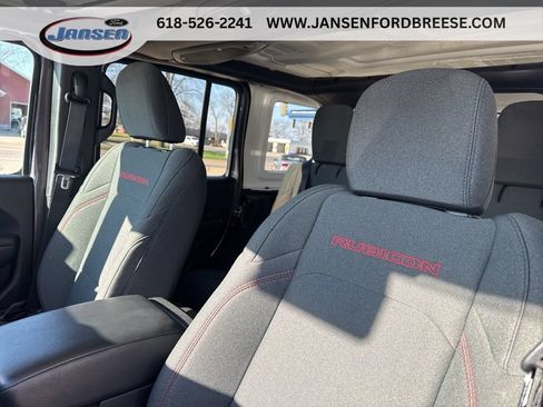Used 2025 Jeep Wrangler Unlimited Rubicon AWD/4WD image 11