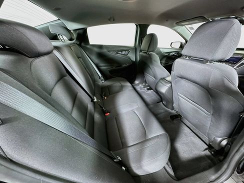 Used 2022 Chevrolet Malibu LS FWD image 24