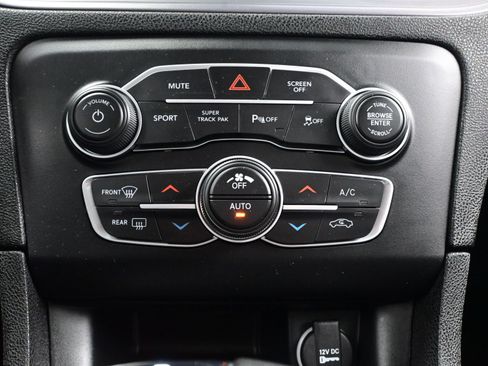 Used 2023 Dodge Charger SXT w/ Blacktop Package image 20