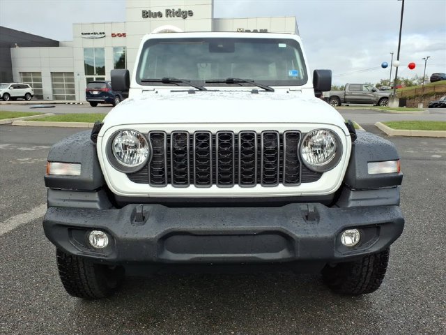 Used 2025 Jeep Wrangler Unlimited Sport AWD/4WD image 12