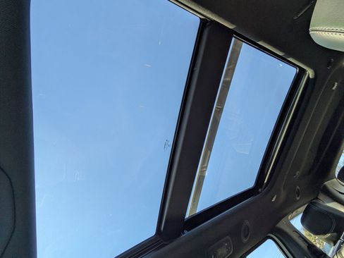 New 2026 Chrysler Pacifica Select image 28