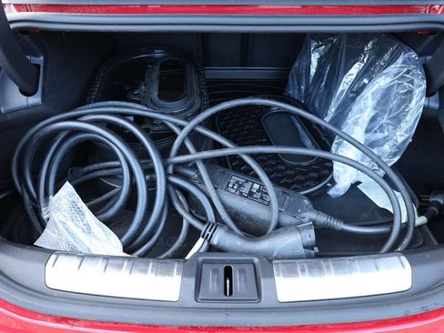 Used 2024 Porsche Taycan 4S image 22