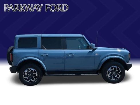 Used 2025 Ford Bronco Outer Banks AWD/4WD image 6