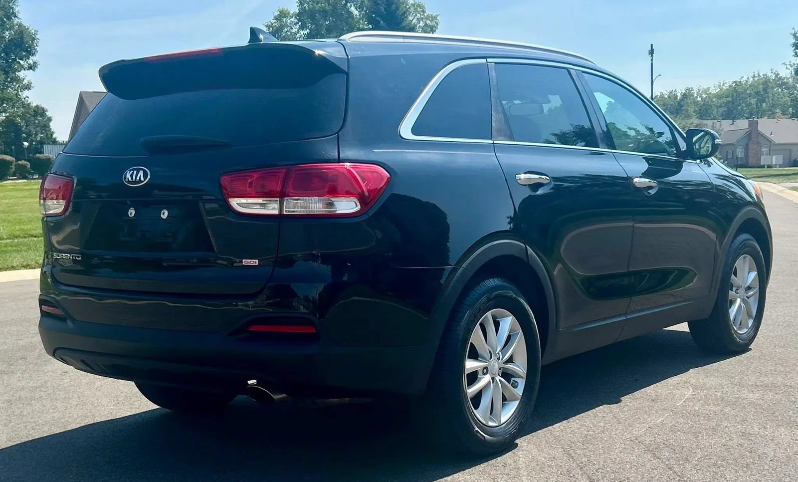 Used 2018 Kia Sorento FWD image 5