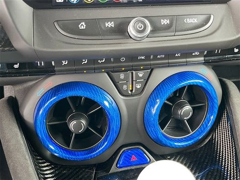 Used 2019 Chevrolet Camaro ZL1 image 16