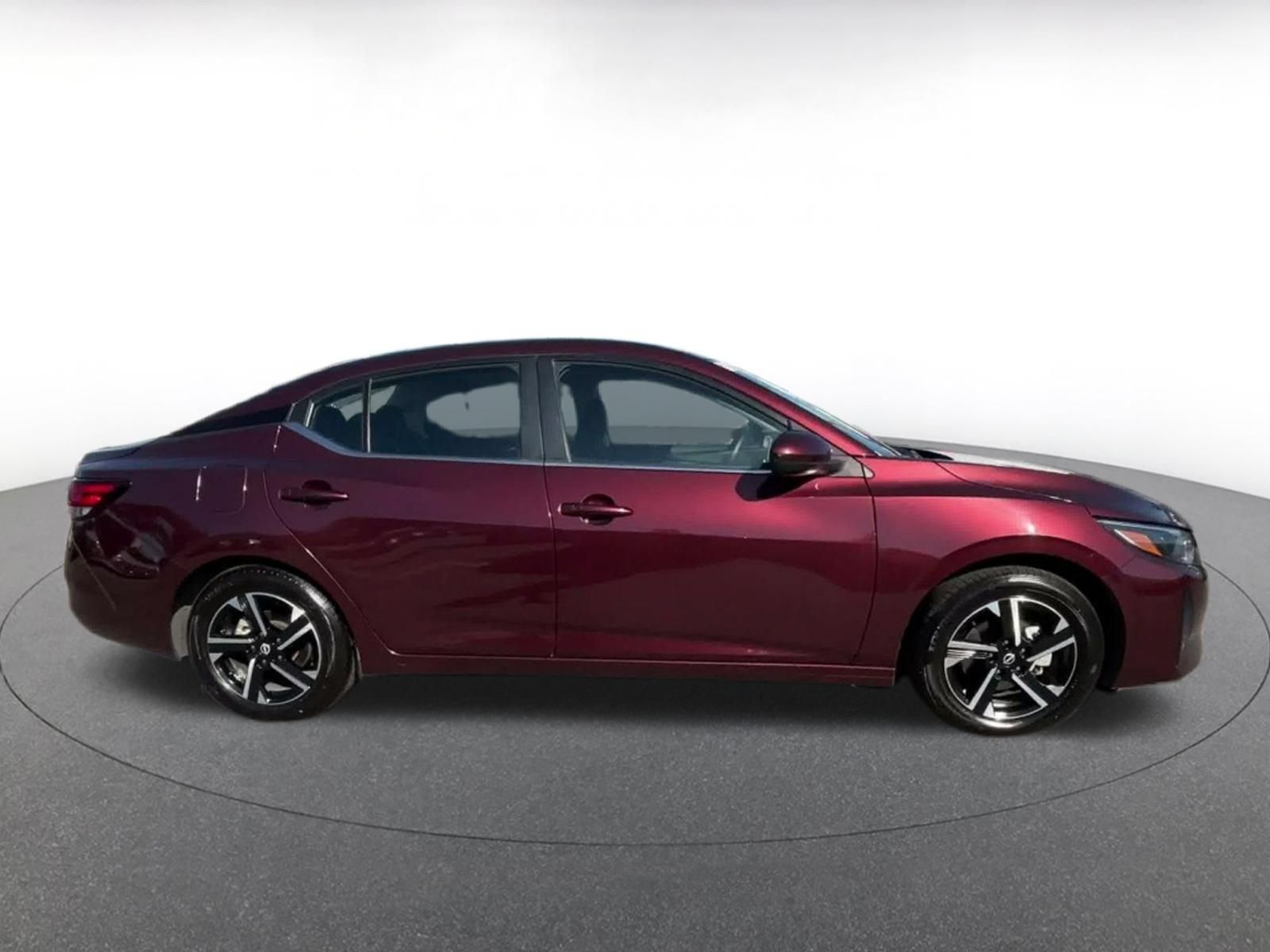 Used 2025 Nissan Sentra SV FWD image 15