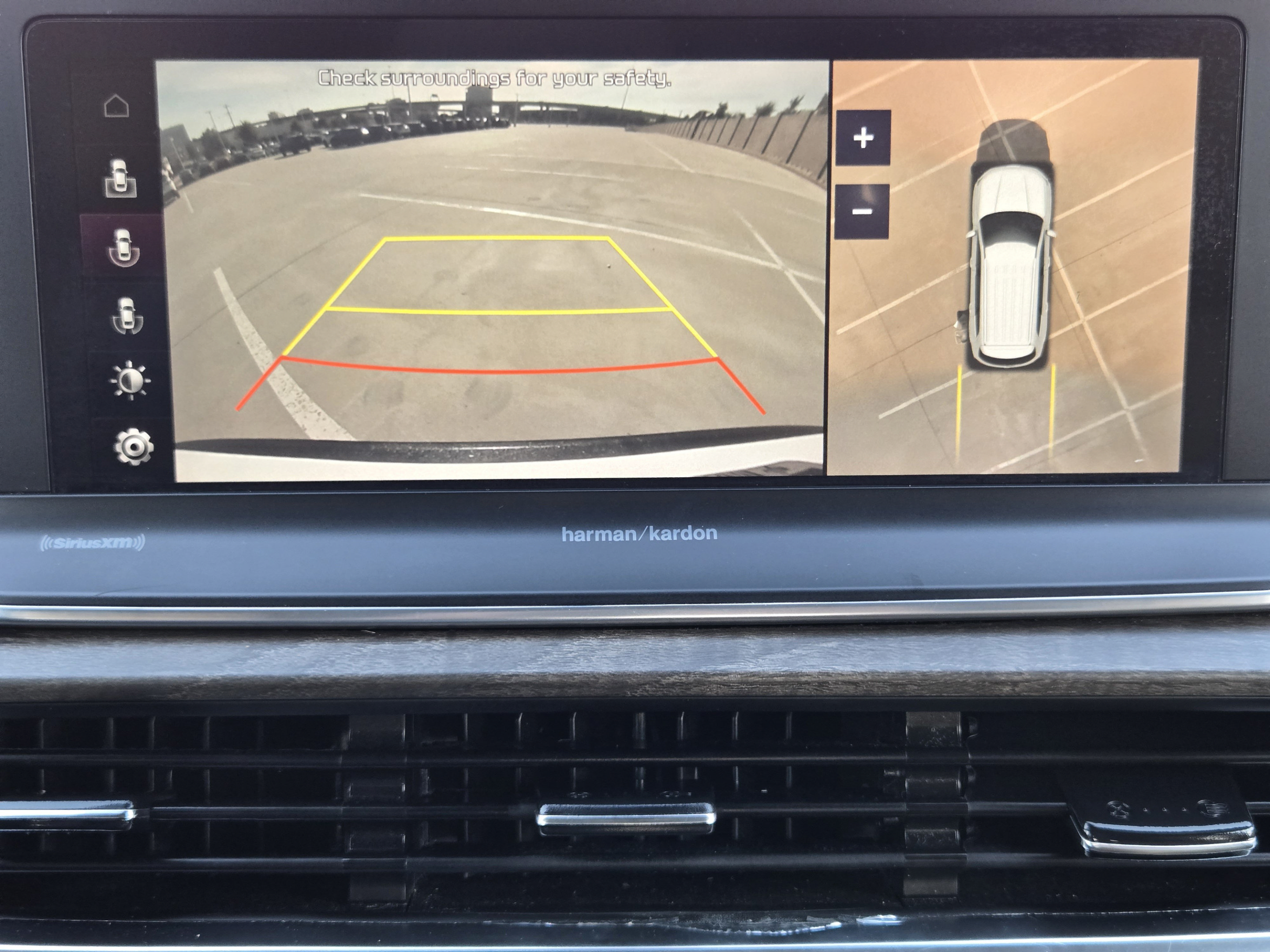 Used 2020 Kia Telluride SX w/ Towing Package FWD image 14