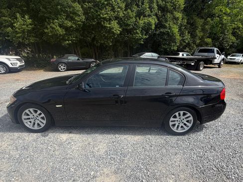 Used 2007 BMW 328i Sedan RWD image 4