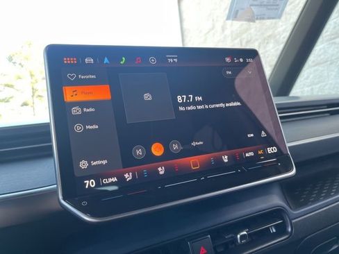 New 2025 Volkswagen ID. Buzz Pro S image 8