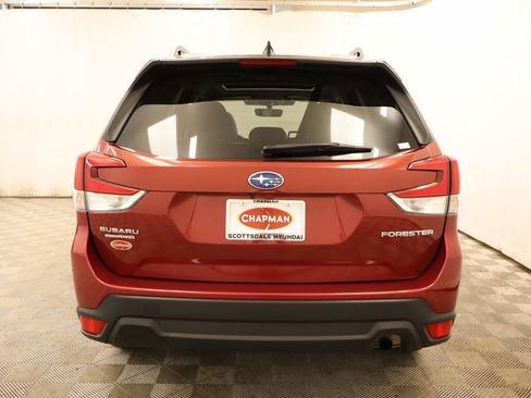 Used 2024 Subaru Forester Premium image 5