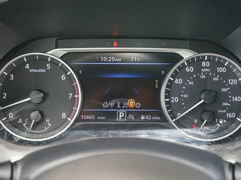 Used 2025 Nissan Sentra SV w/ All-Weather Package FWD image 21