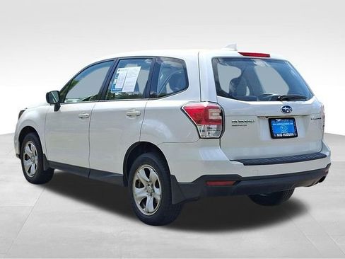 Used 2018 Subaru Forester 2.5i AWD/4WD image 4