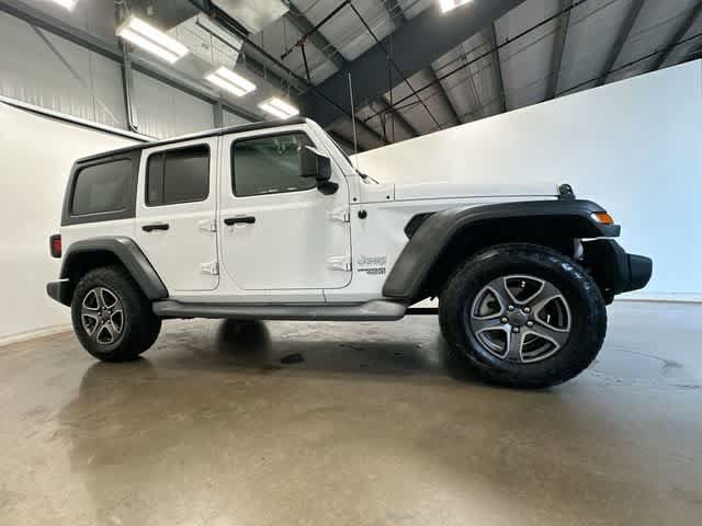 Used 2018 Jeep Wrangler Unlimited Sport S AWD/4WD image 3