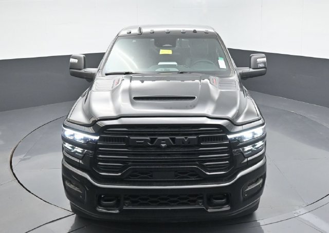 New 2026 RAM 3500 Laramie AWD/4WD image 38