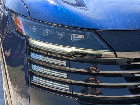 New 2026 Nissan Kicks SV image 10